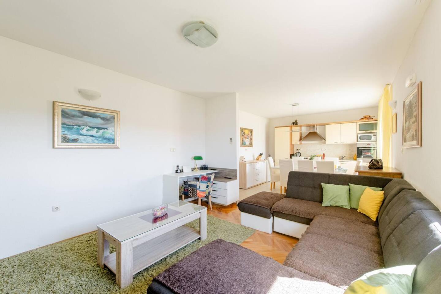 Apartman Jam Apartment Solin Luaran gambar